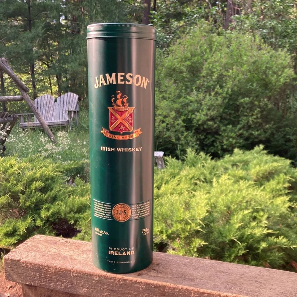 Tin JAMESON IRISH WHISKEY